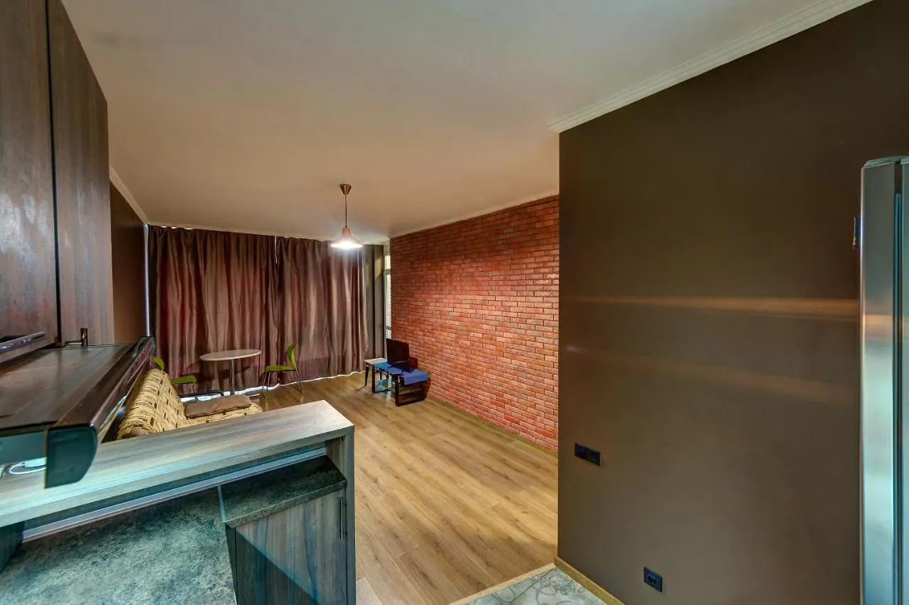 Apartments Near Ukraina Shopping Mall Kyjev